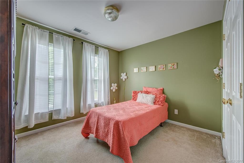 Hallmark Glen - Residential