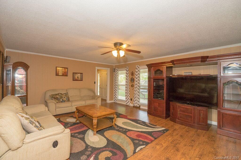 Tega Cay - Residential