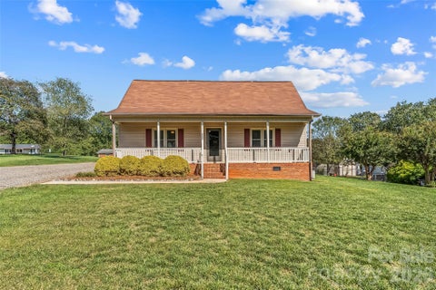 Photo of 2207 Beauty Street, Statesville, NC 28625 (MLS # 4432861)