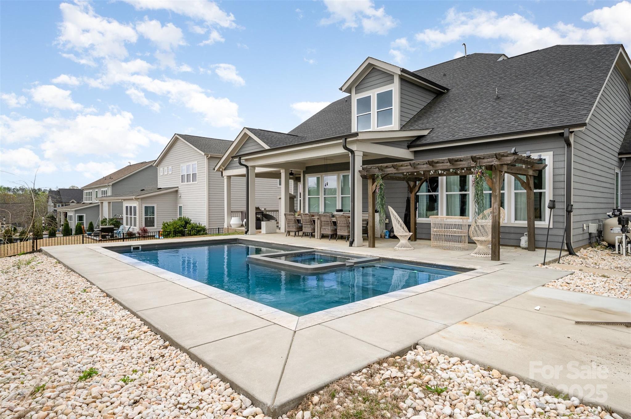 Paddlers Cove - Residential