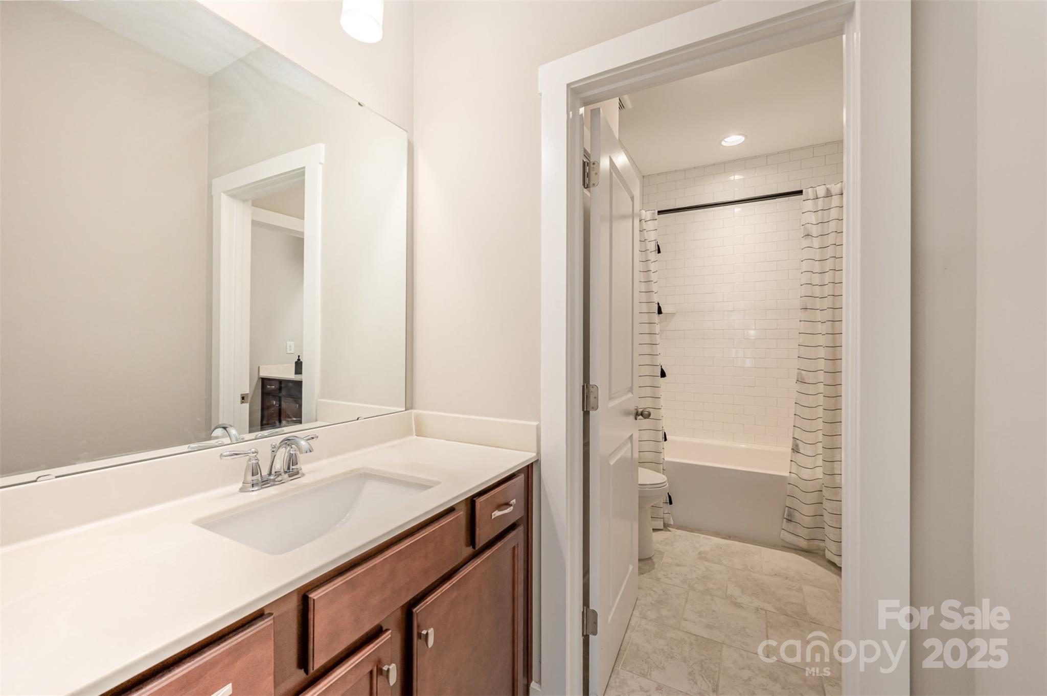 Paddlers Cove - Residential