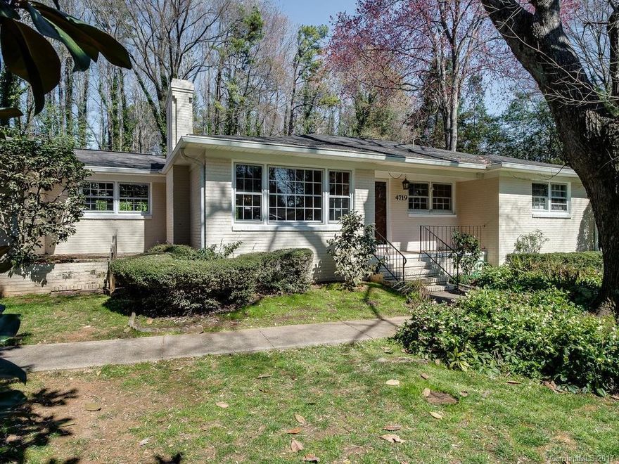 Wonderful 3 BR home in great Cotswold location.  Wonderful layout with formal rooms, large BRs, Kitchen, huge FR, and sunroom that stretches across the back of the house overlooking the in ground pool.  Oversized 2 1/2  car garage.   Ready for a fast sale!