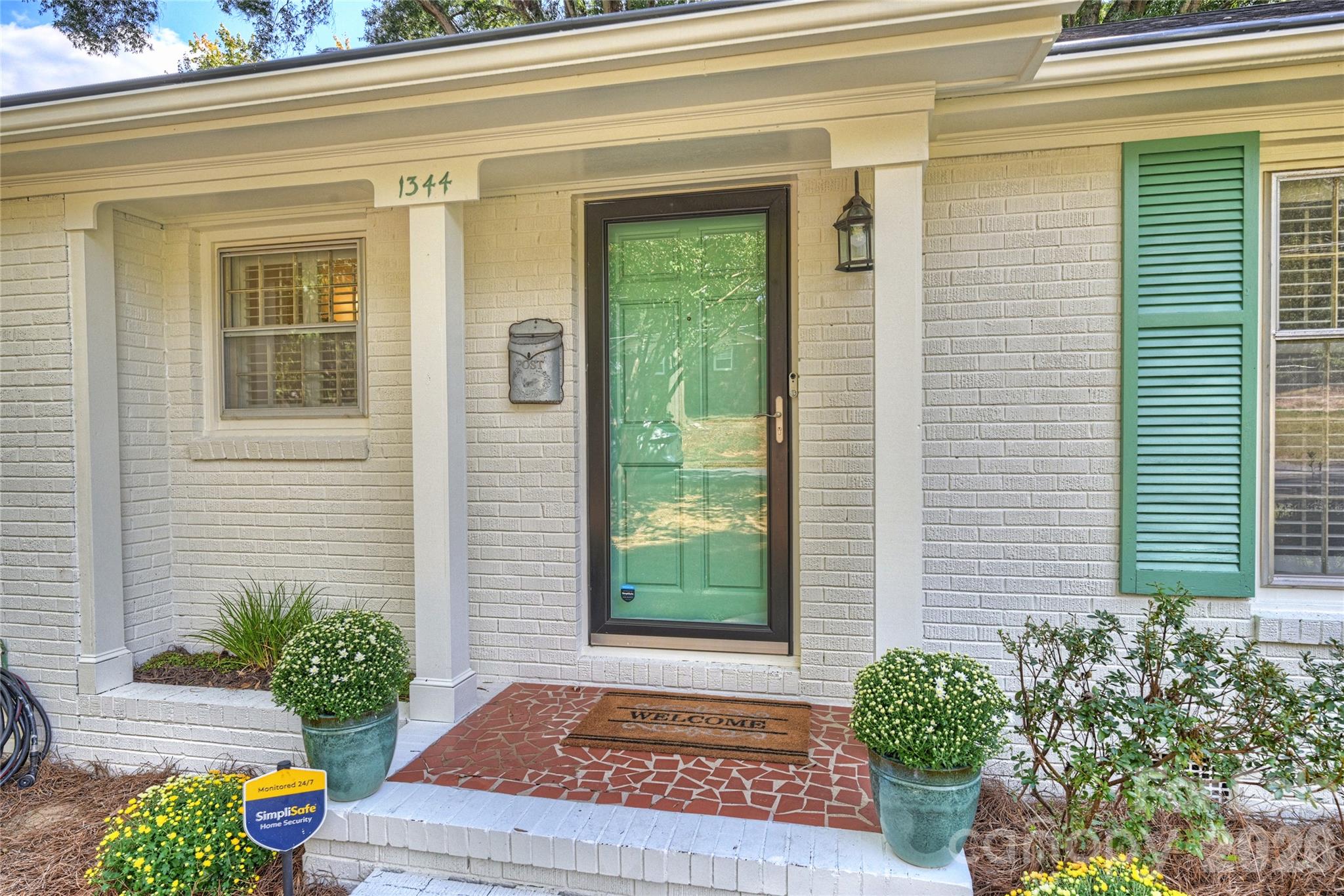1344 Edgewater Drive