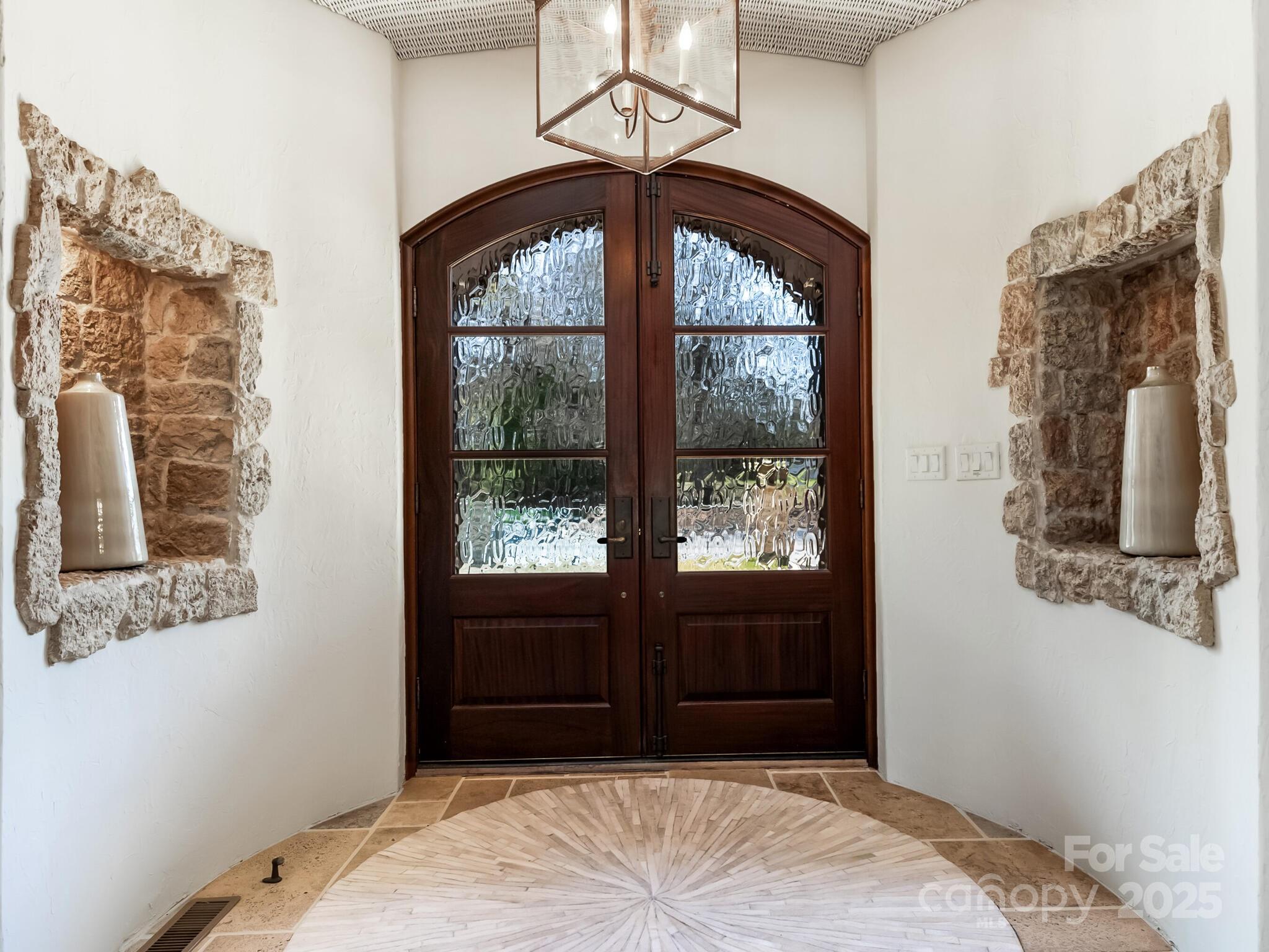 Seven Eagles - Residential