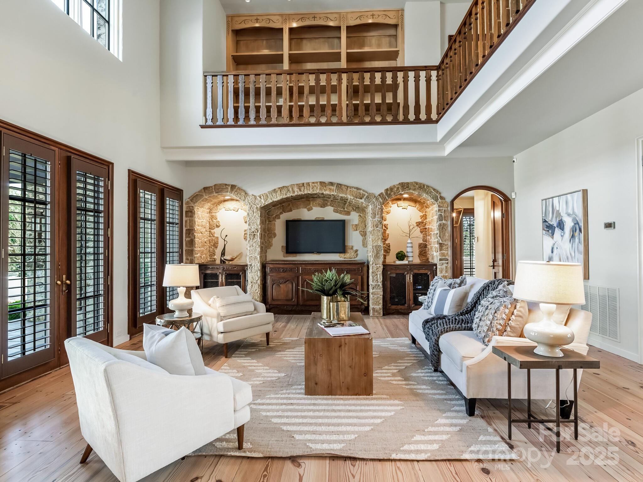 Seven Eagles - Residential