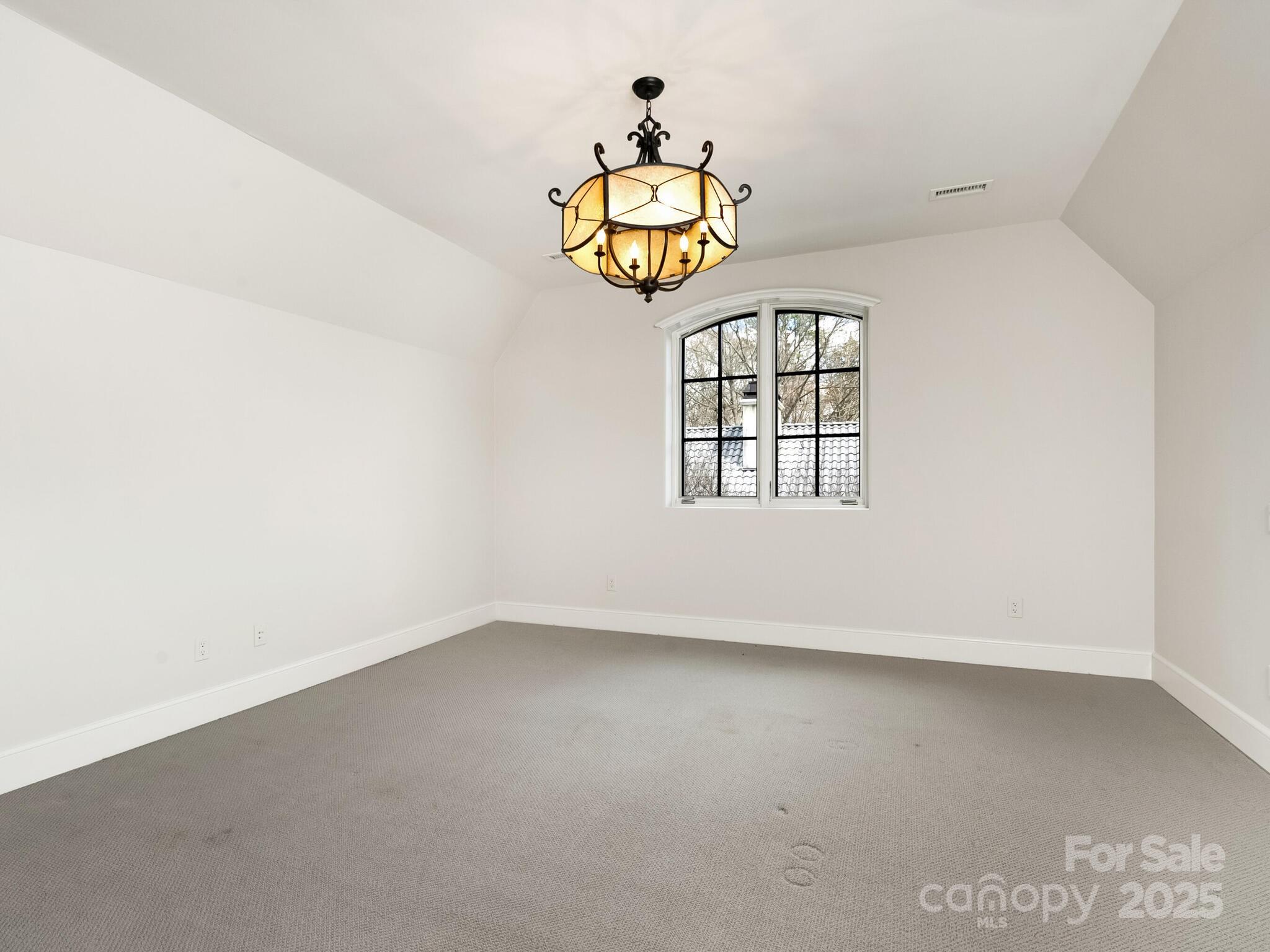 Seven Eagles - Residential