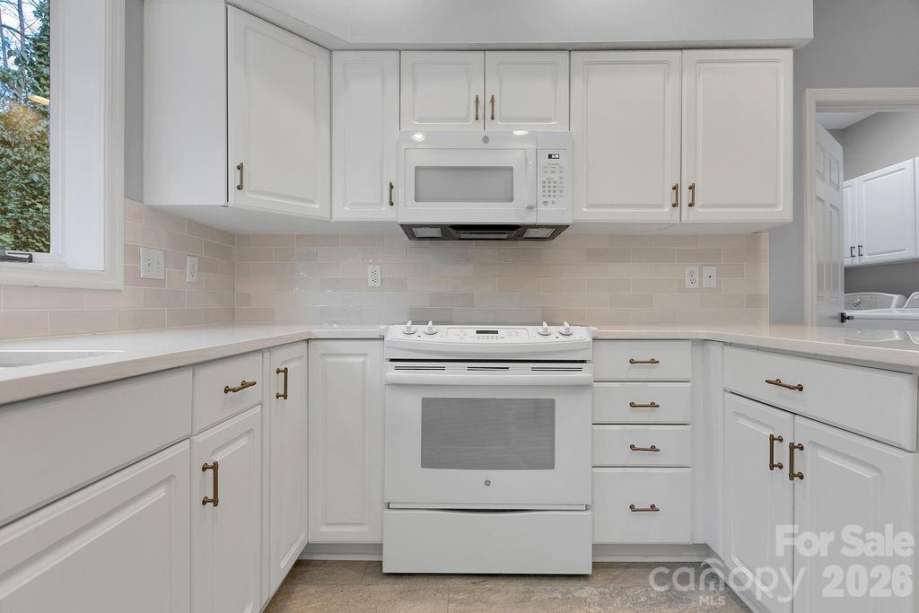 Deerlake Village - Residential