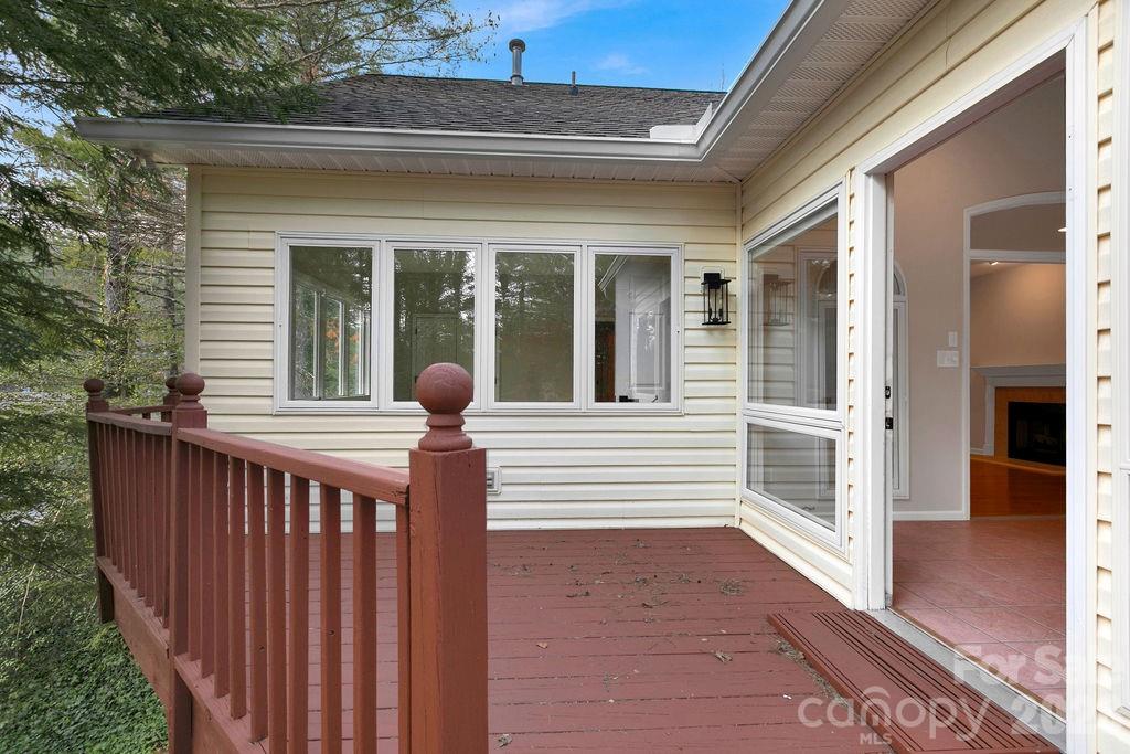 Deerlake Village - Residential