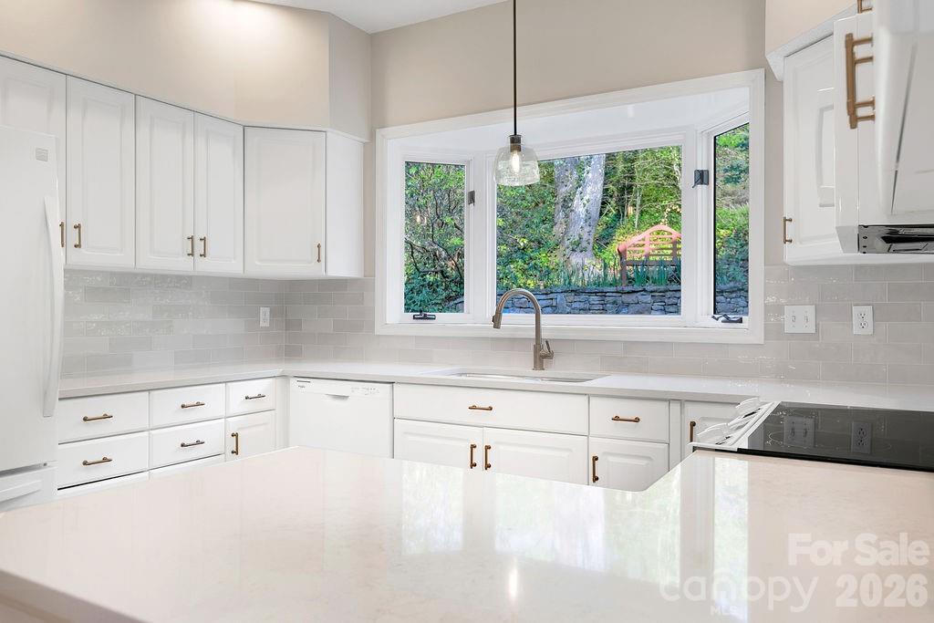 Deerlake Village - Residential