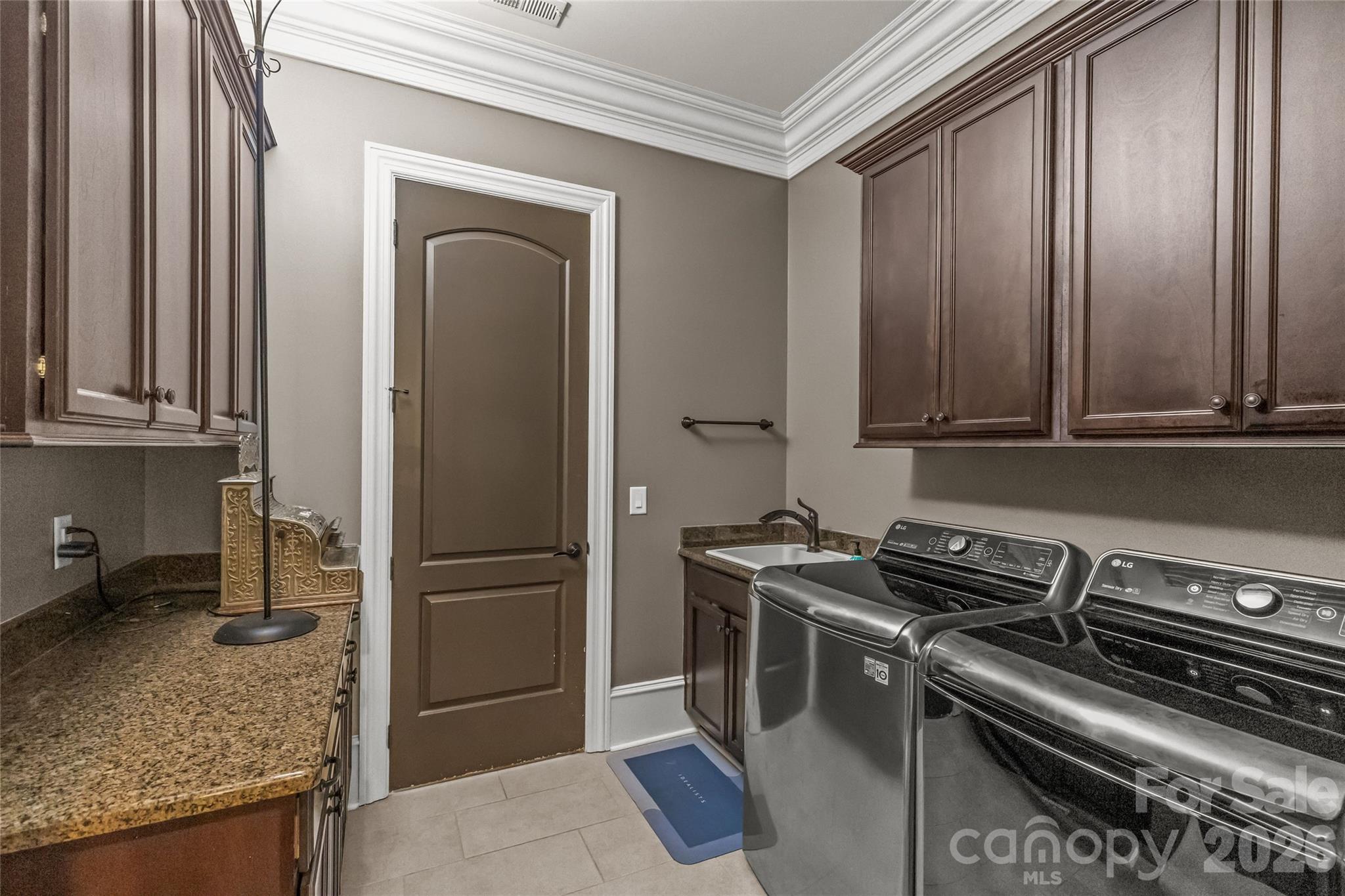 The Retreat - Residential