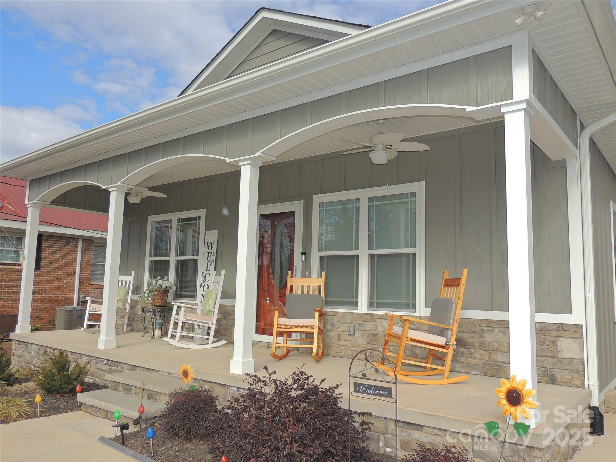 198 Reid Street