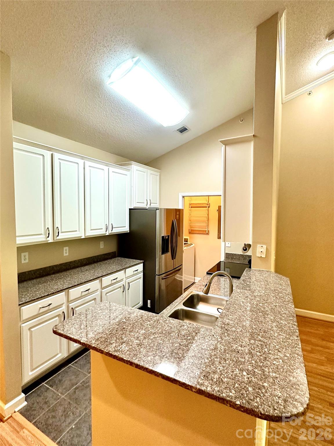 2000 Olde Eastwood Village Boulevard 305