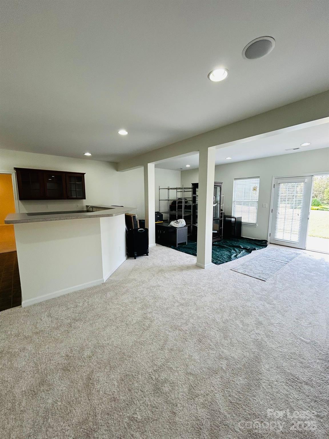 1916 Seefin Court Lower Level Only