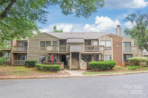 1612 Sharon Road W 70 Charlotte NC 28210