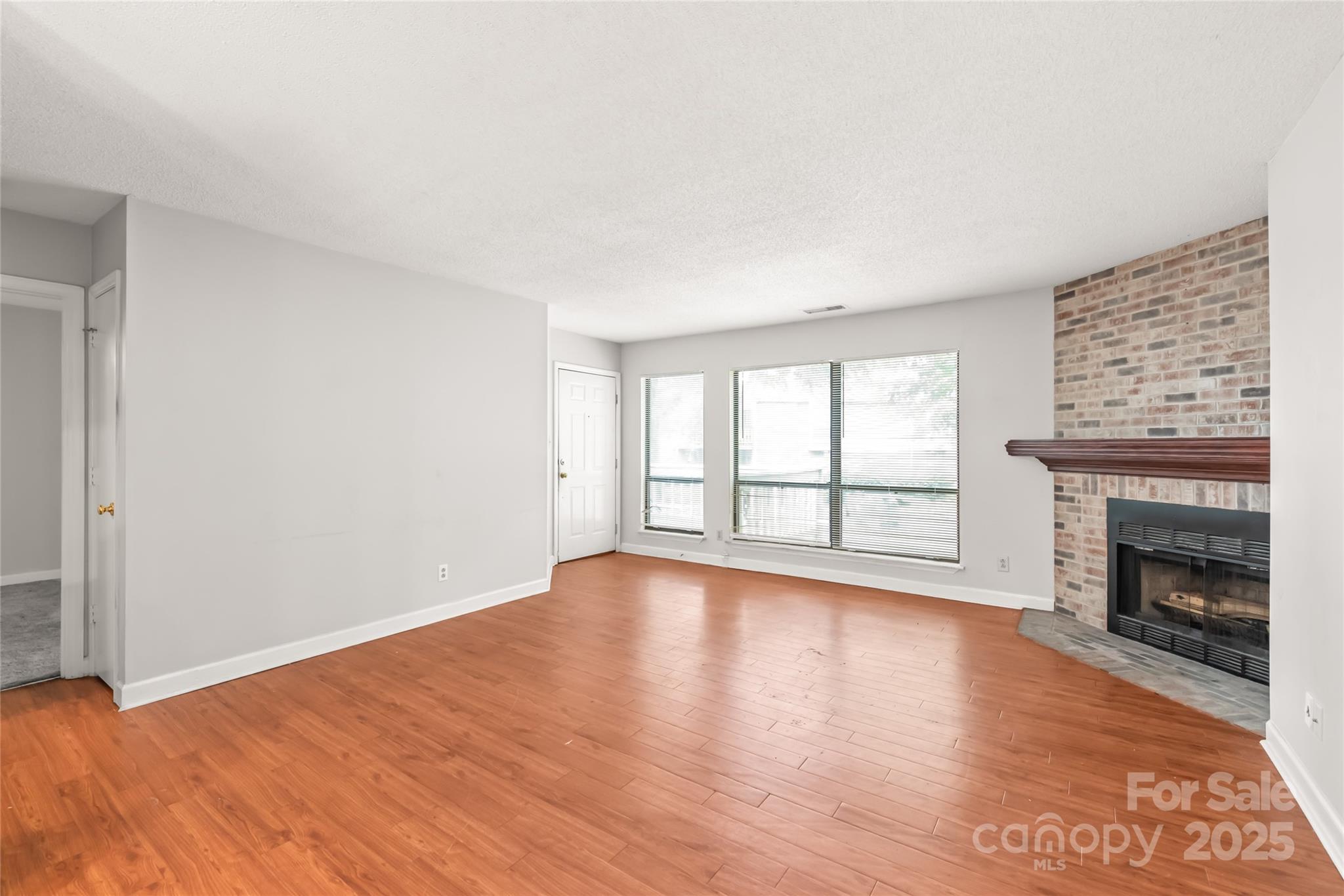1612 Sharon Road W 70