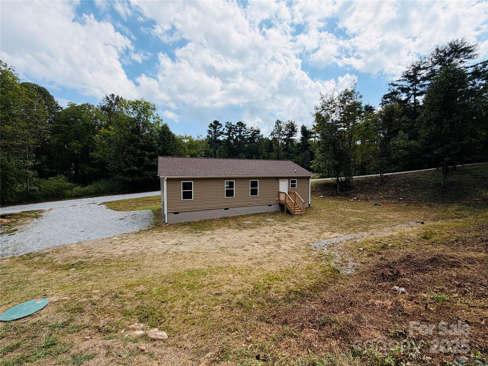 Leonis Mountain Lake Homes - Residential