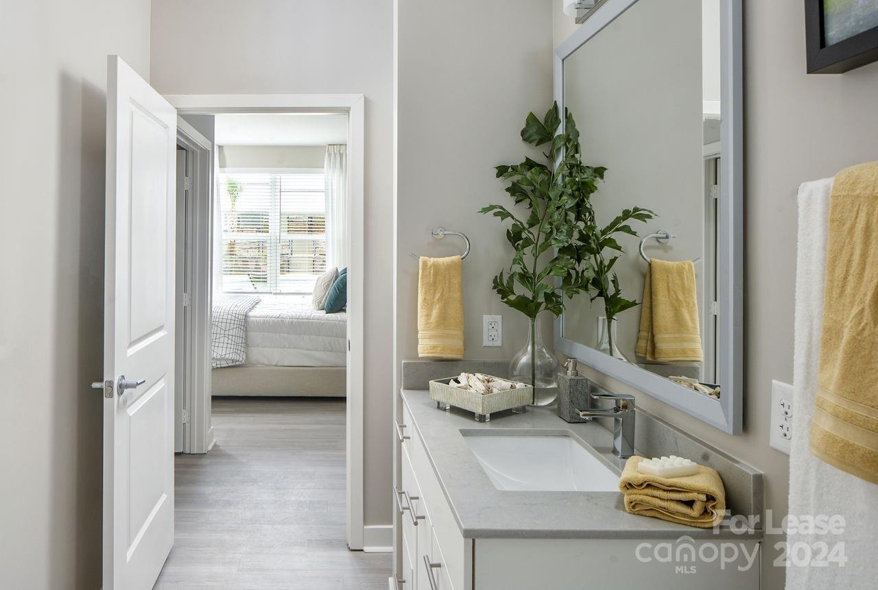 Charlotte, North Carolina 28262, United States, 1 Bedroom Bedrooms, ,1 BathroomBathrooms,Residential,Active,39033