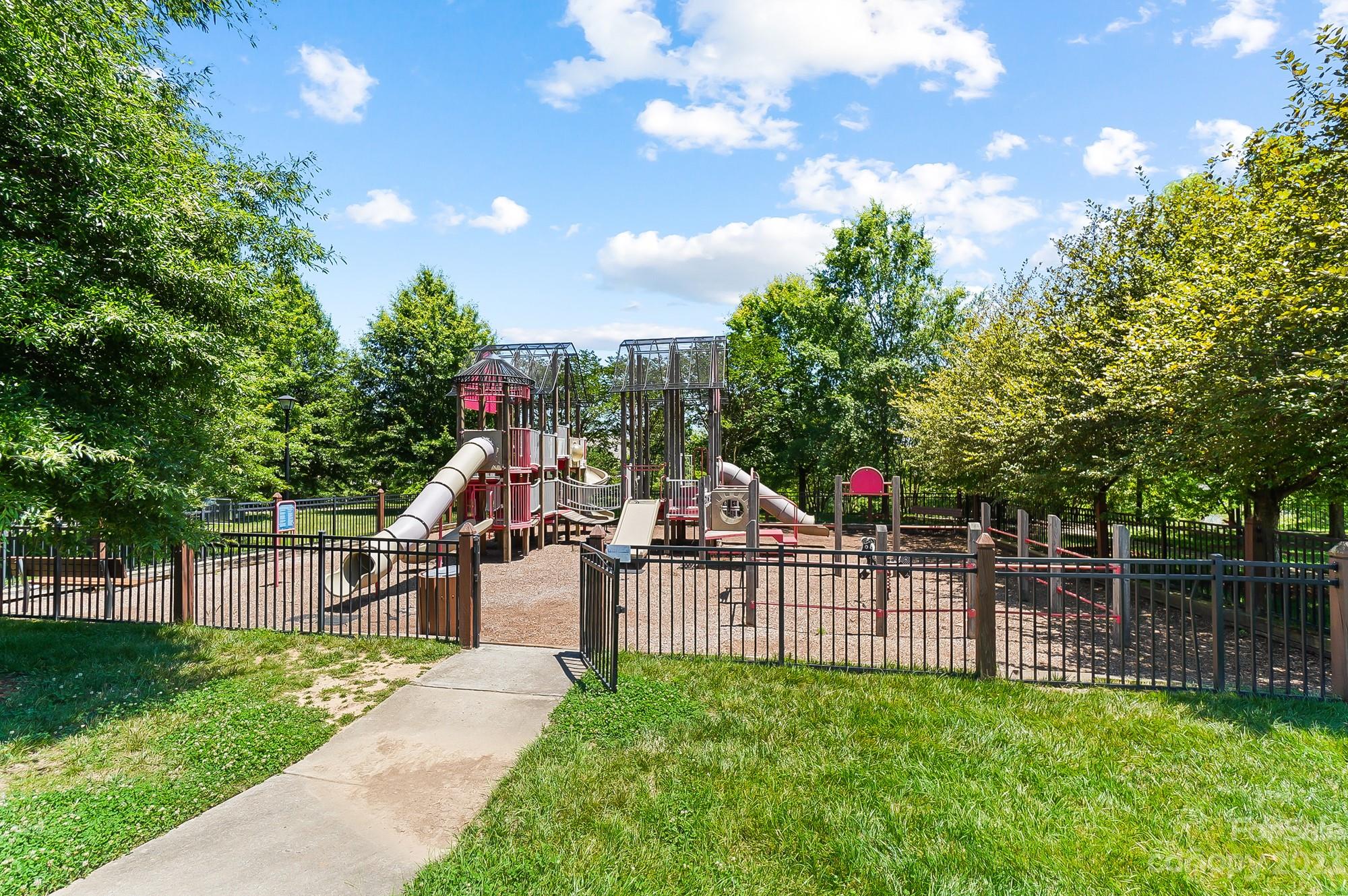 The Farm At Riverpointe - Residential