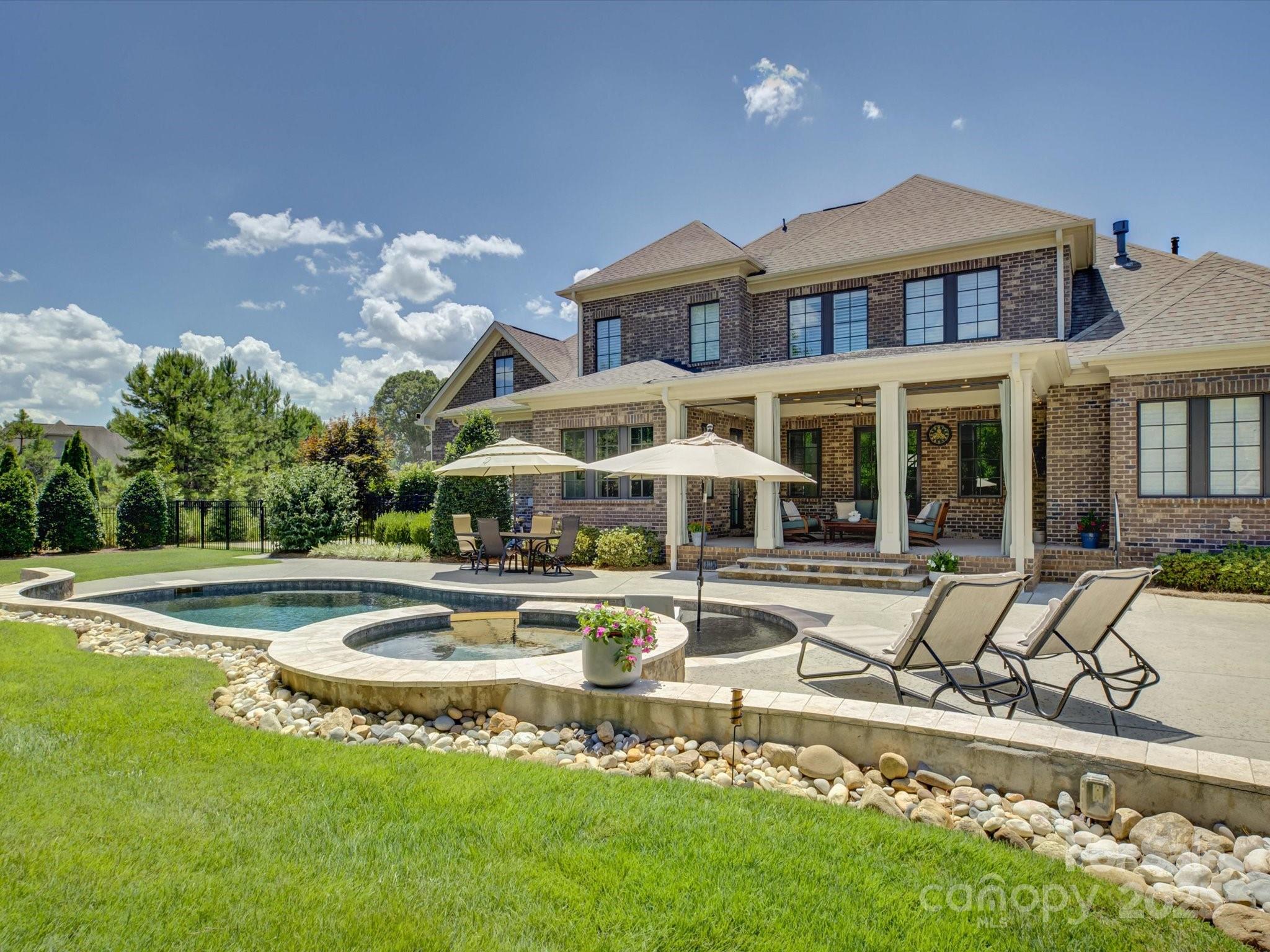 Longbrooke - Residential