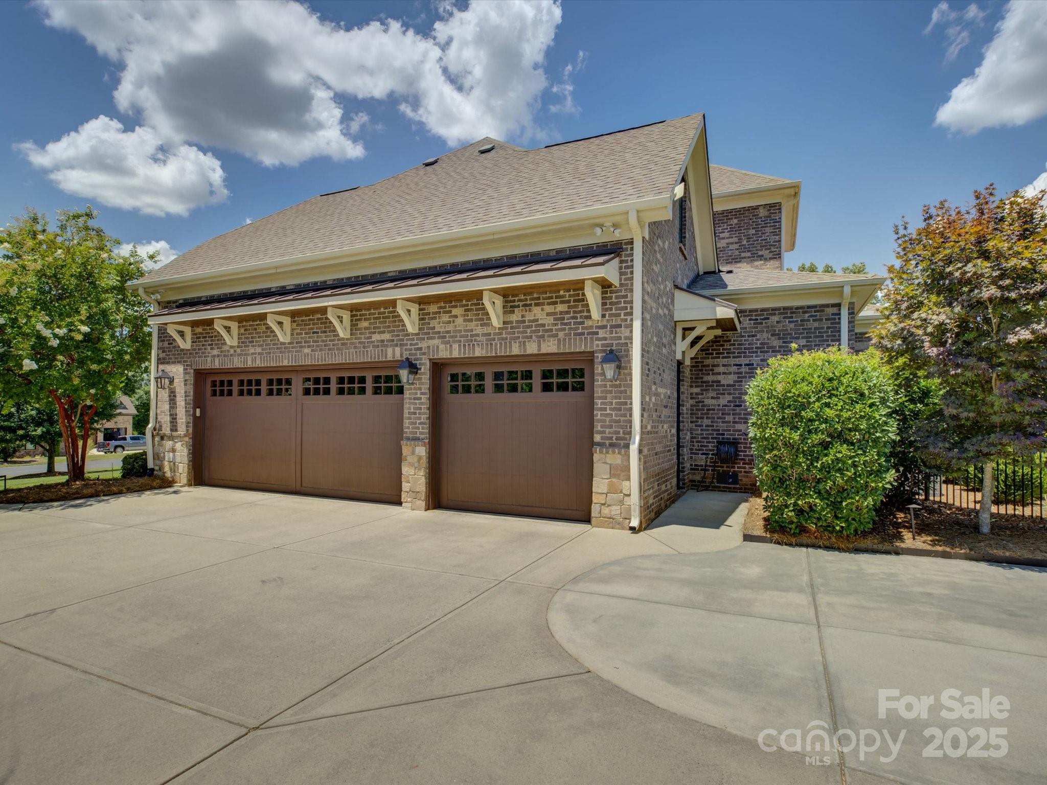 Longbrooke - Residential