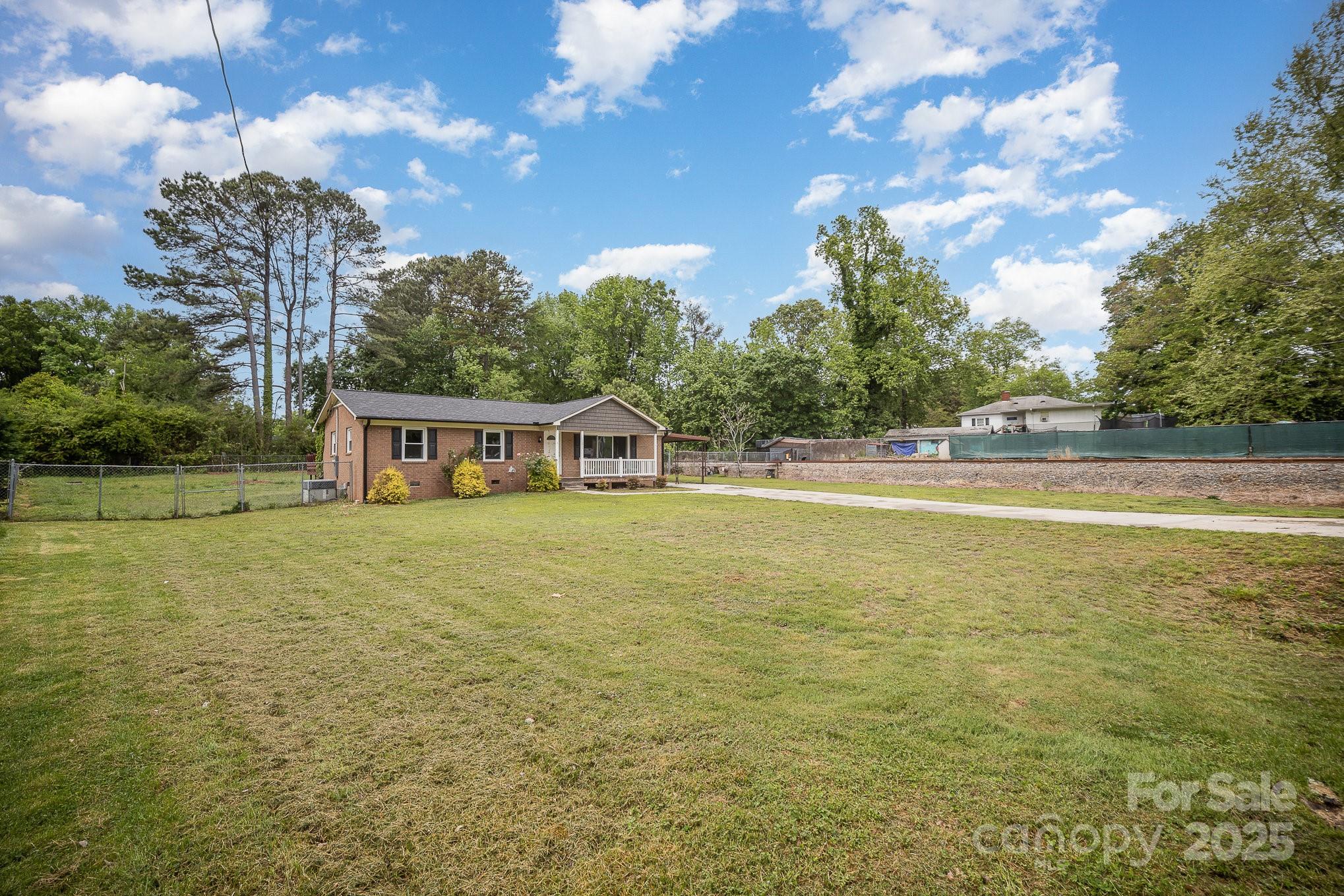 1211 Mirror Park Drive