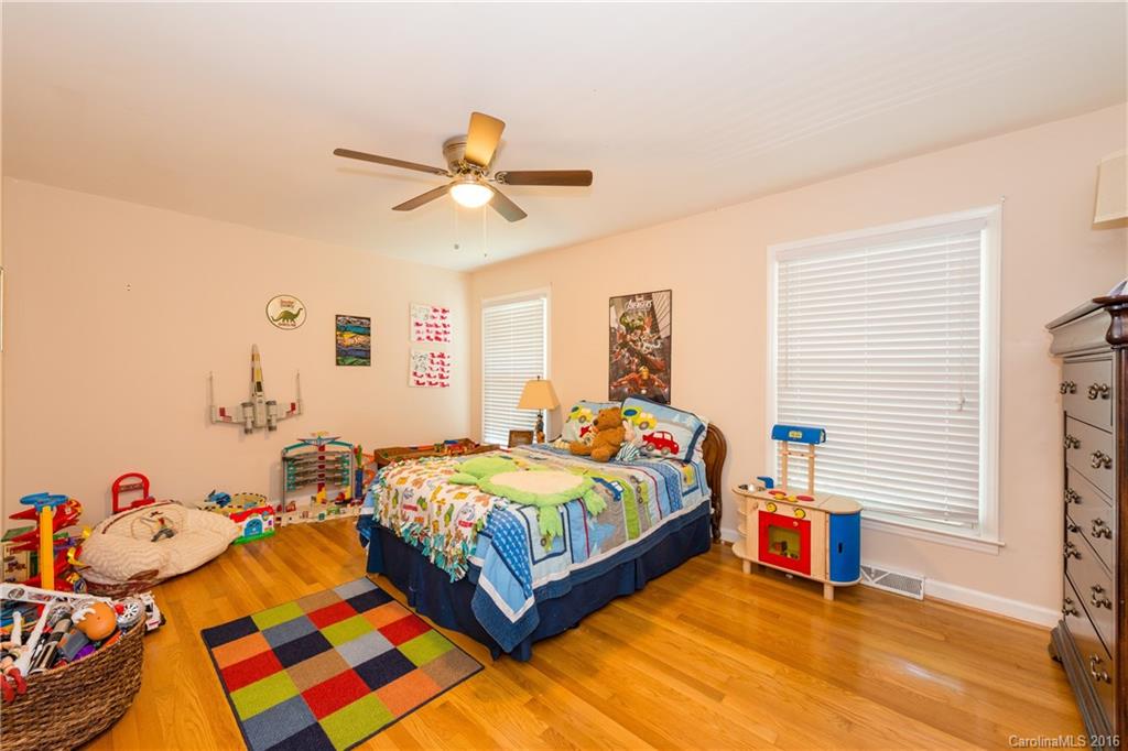 Lansdowne - Residential