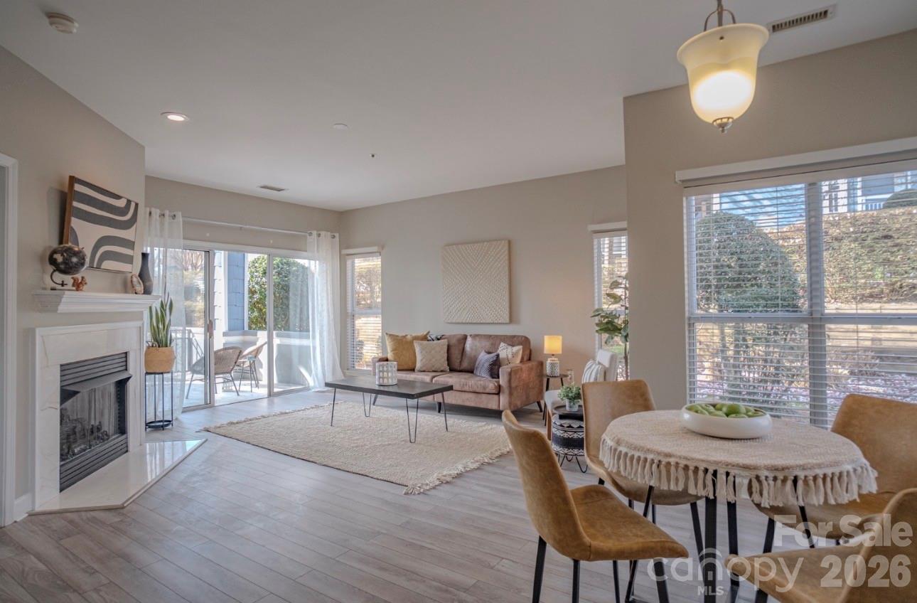 1125 Torrence Circle