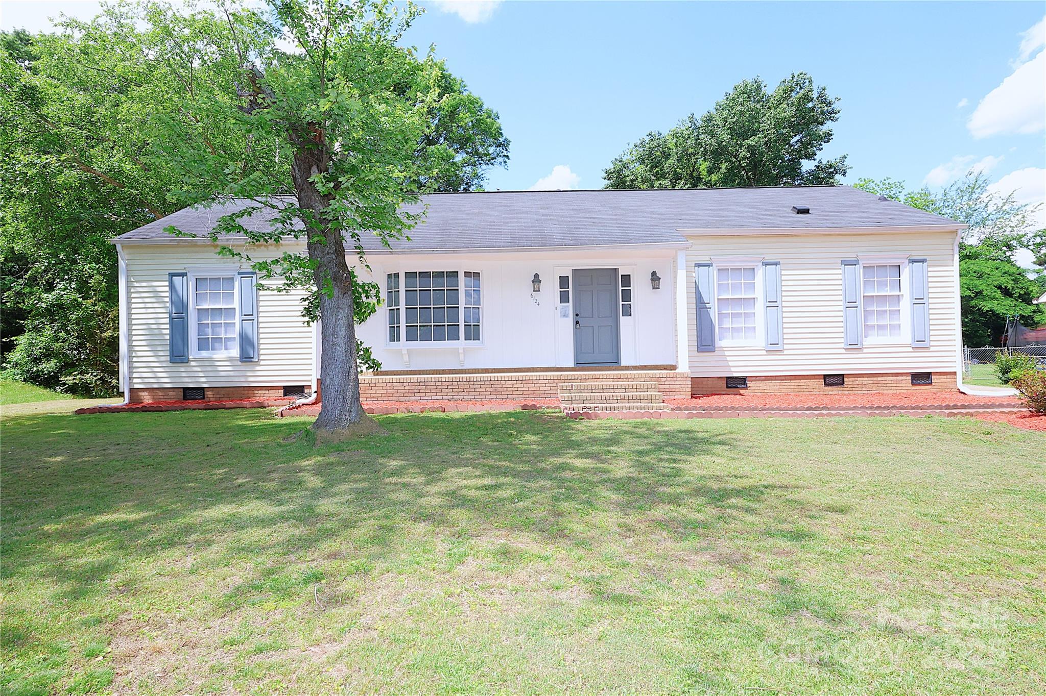 6124 Coach Hill Lane