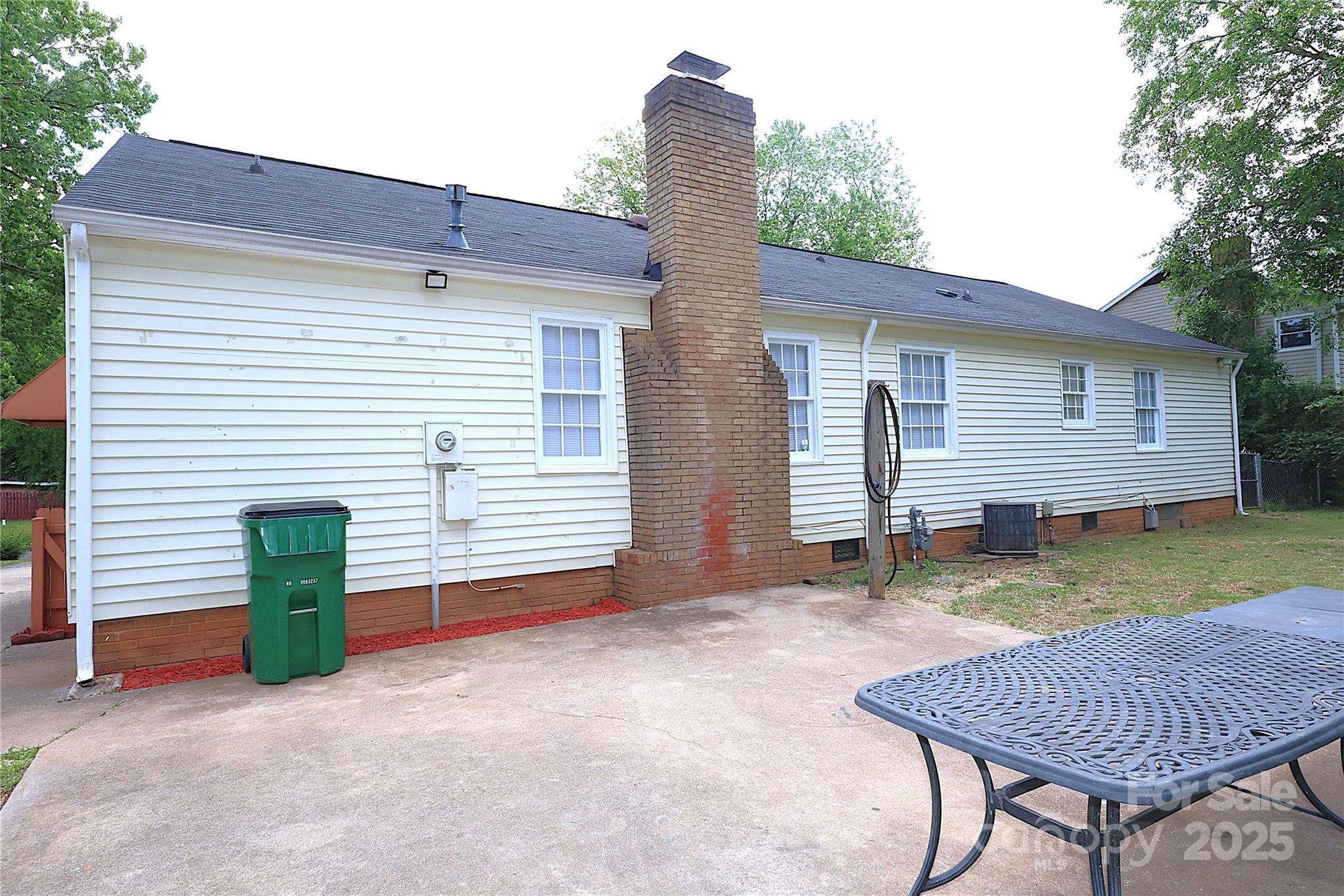 6124 Coach Hill Lane
