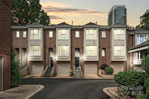 Photo of 343 W 7th Street, Charlotte, NC 28202 (MLS # 4288914)