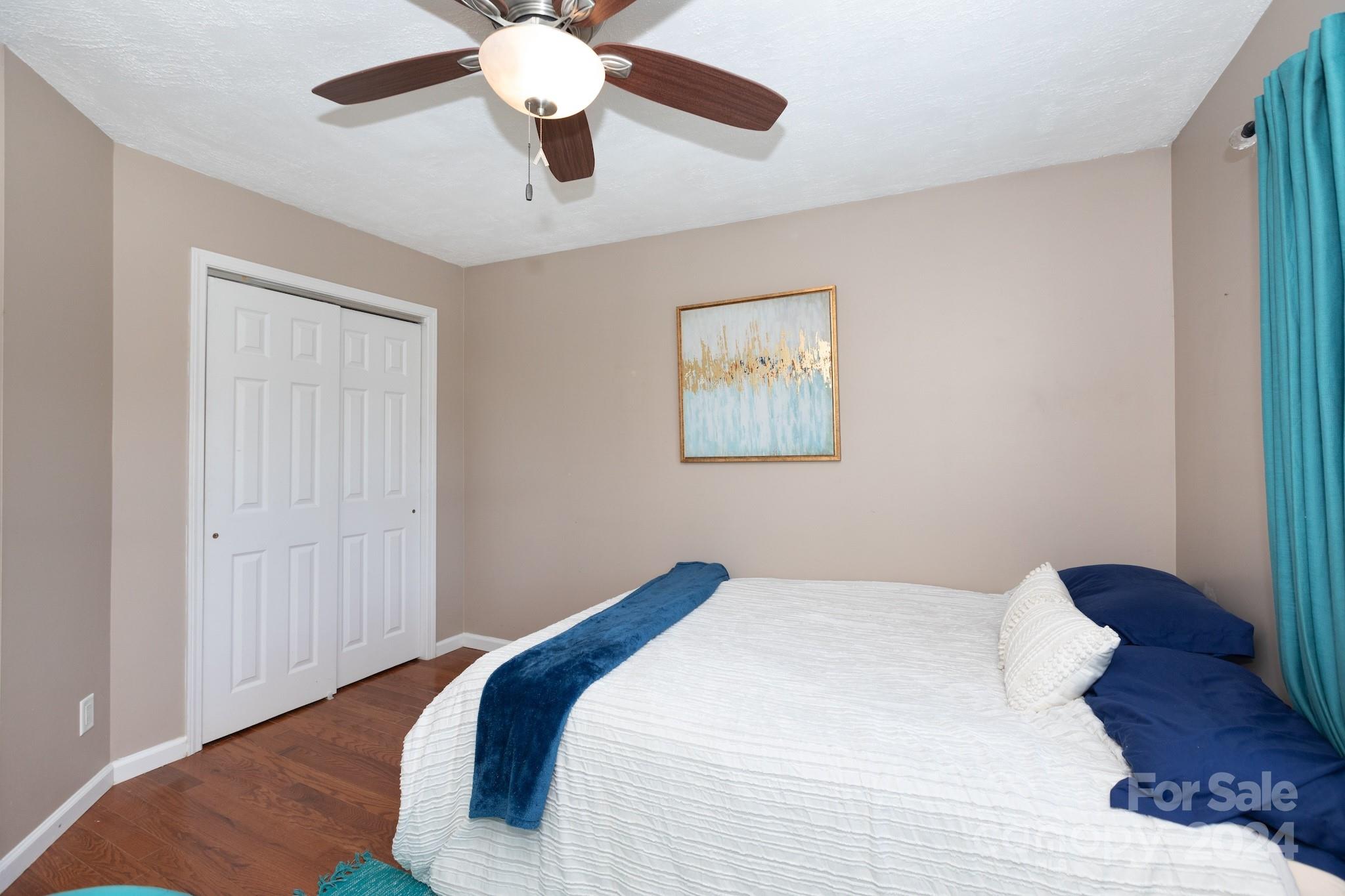 Mistletoe Ridge - Residential