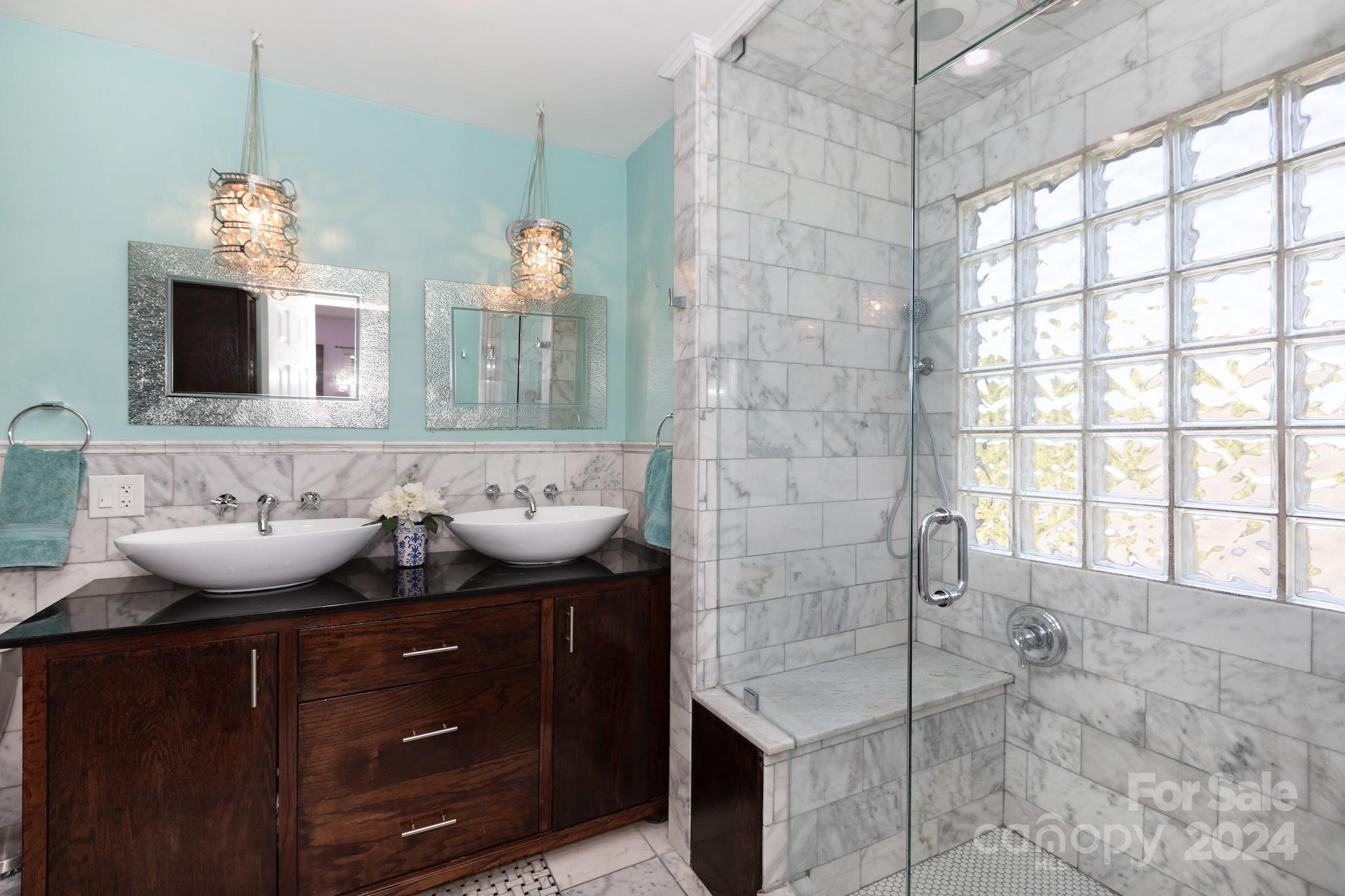 Mistletoe Ridge - Residential