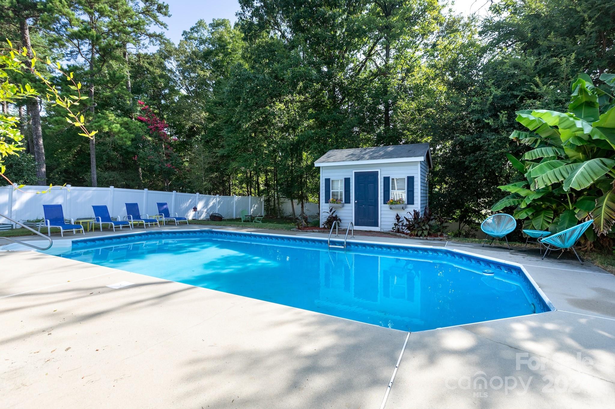 Mistletoe Ridge - Residential