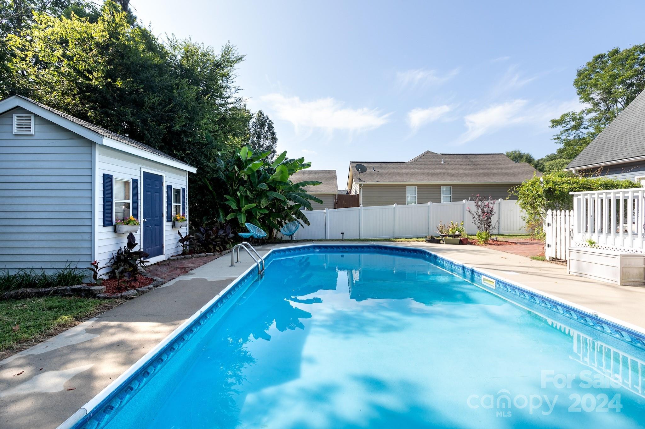 Mistletoe Ridge - Residential