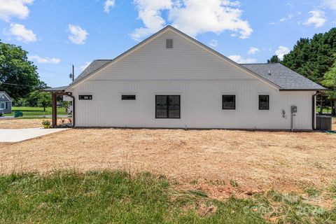 Single Family Residence in Albemarle NC 1325 Cannon Avenue 40.jpg