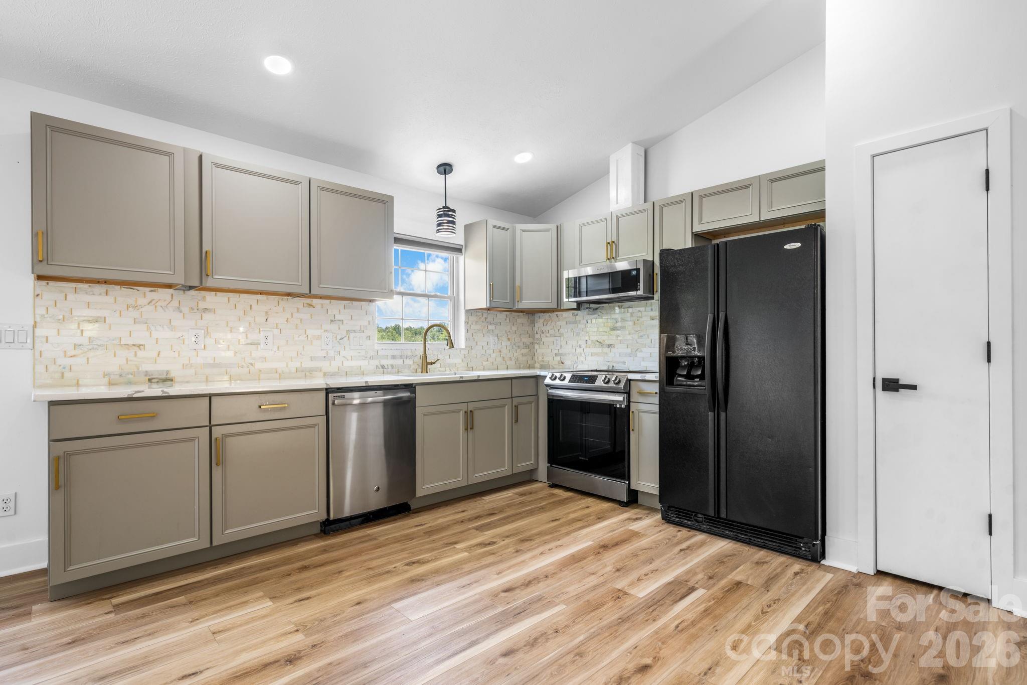 4362 Calico Road