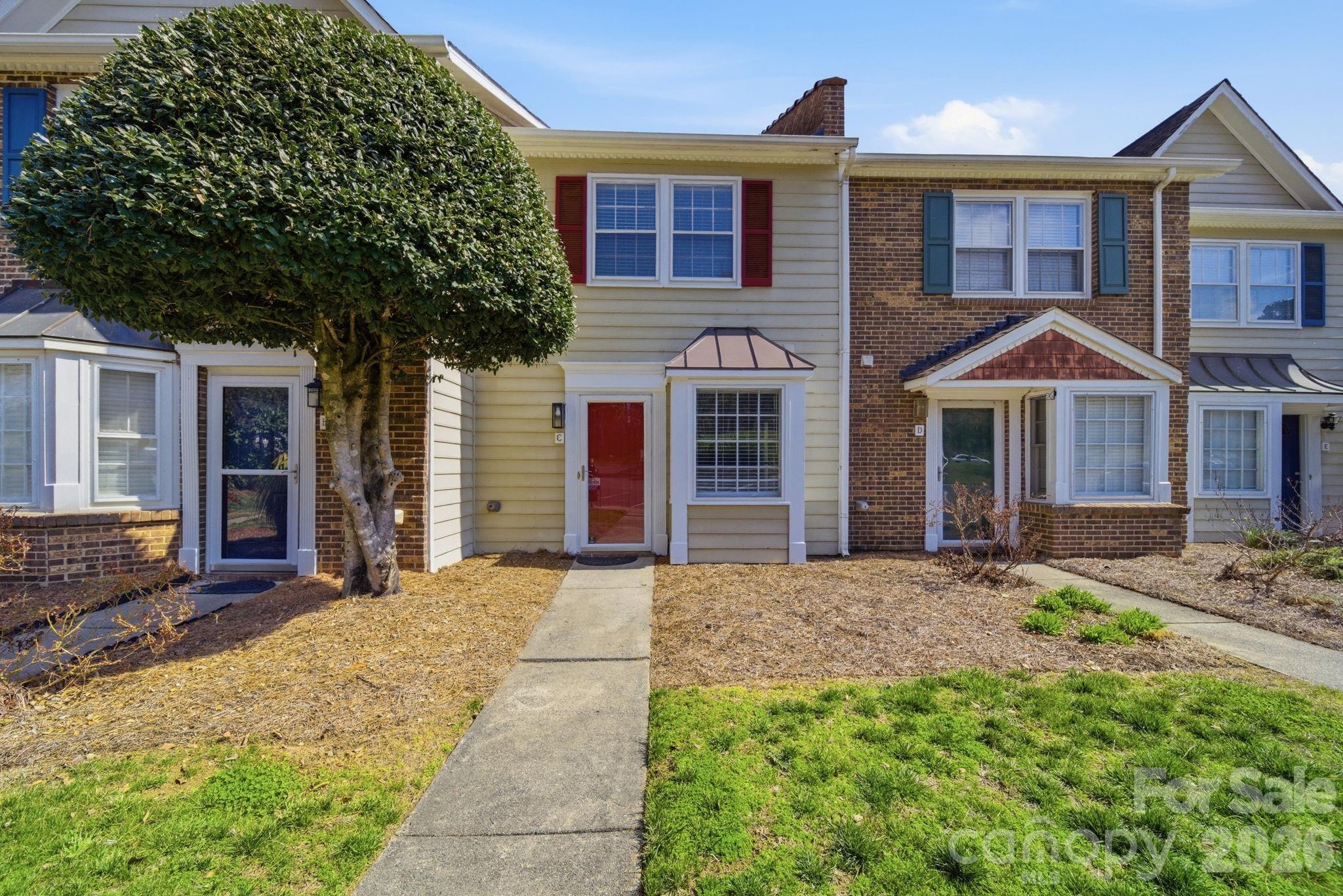 Dunhill Court - Residential