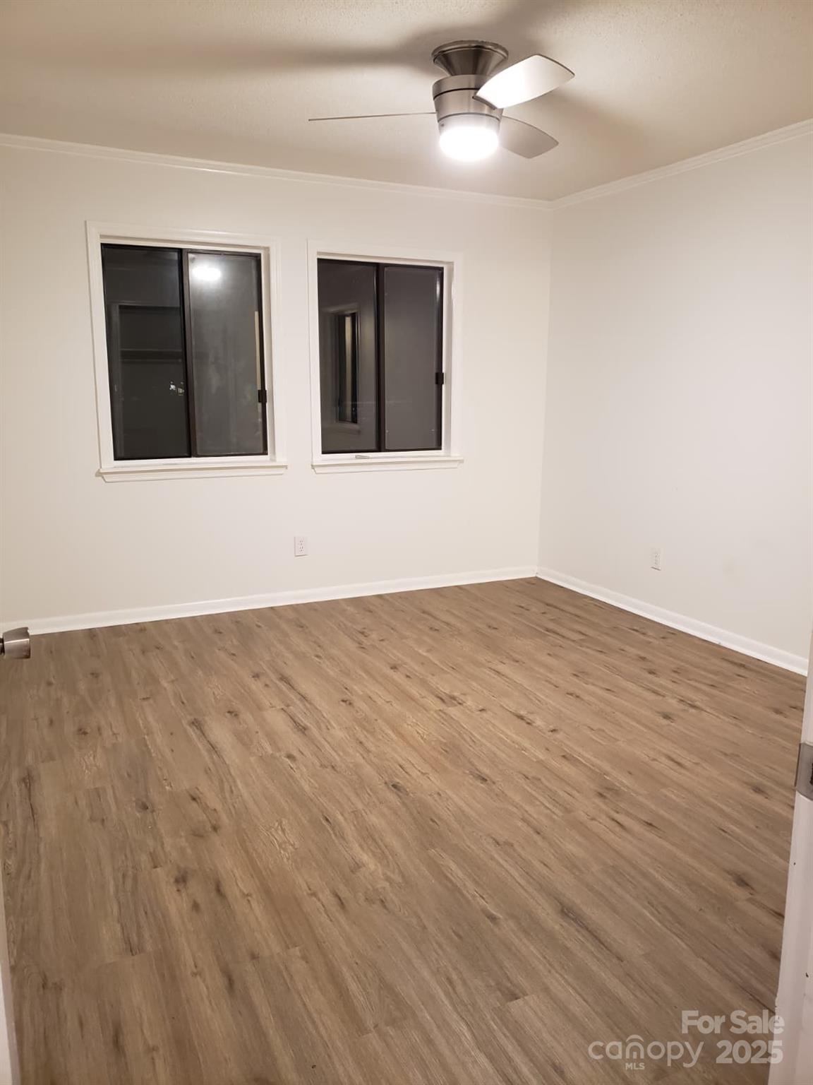 Laurel Park Villas - Residential