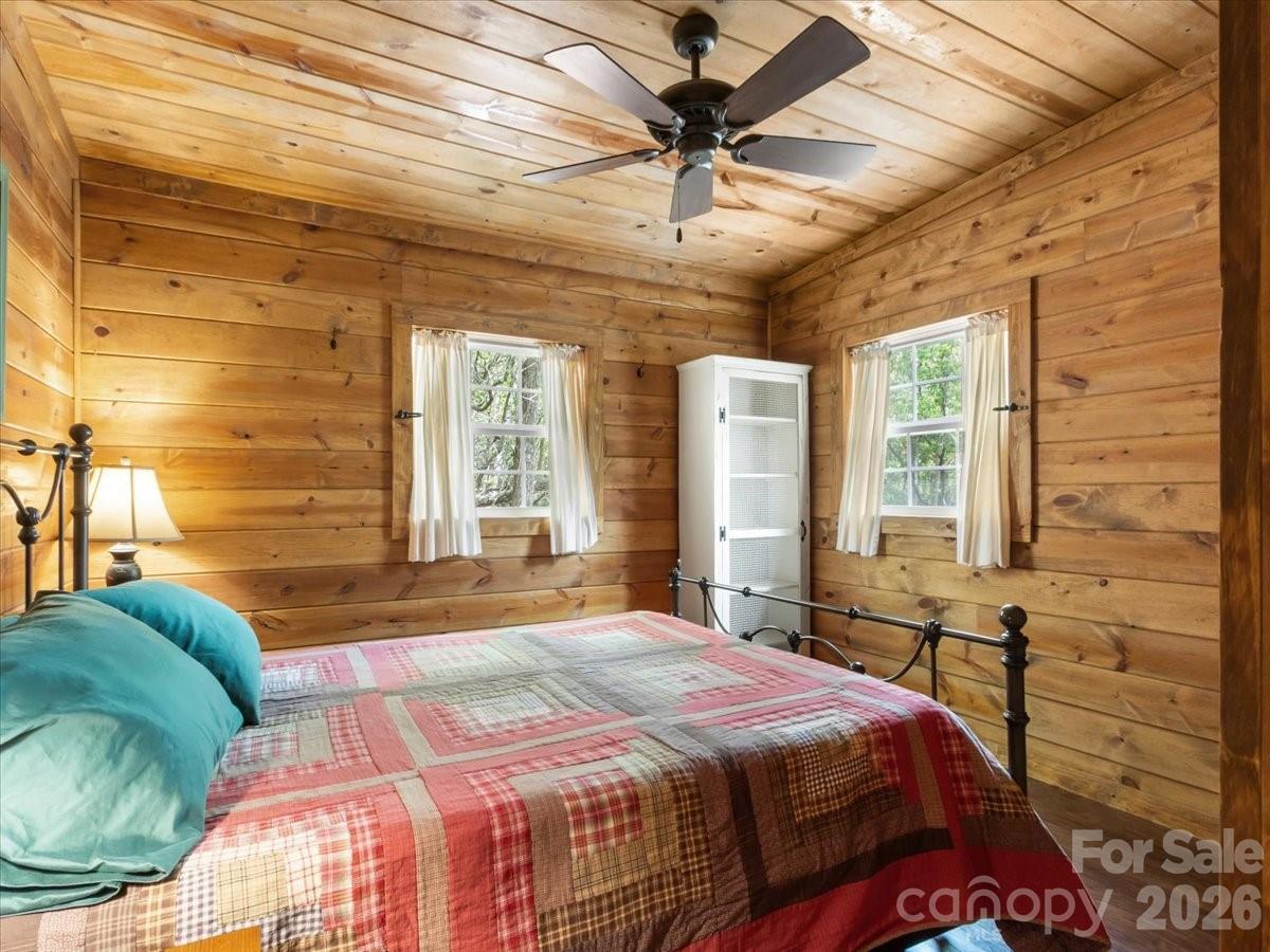 Bear Den Acres - Residential