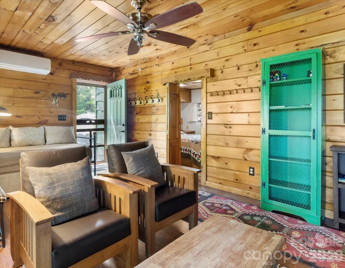 Bear Den Acres - Residential