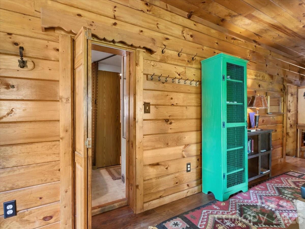 Bear Den Acres - Residential