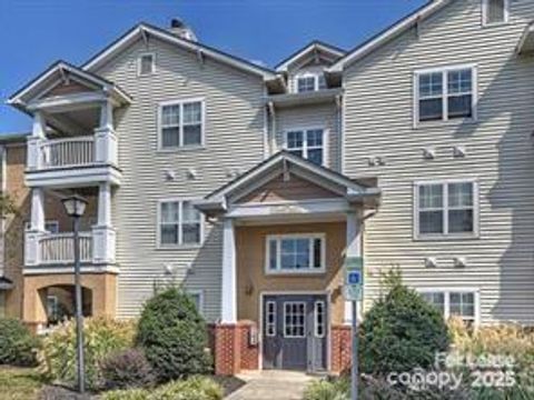 Photo of 16423 Golden River Lane, Charlotte, NC 28277 (MLS # 4327432)