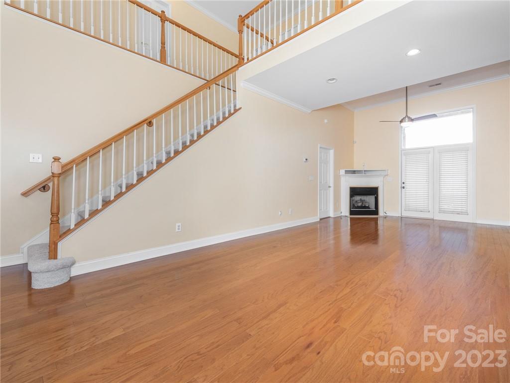 Mint Lake Village - Residential