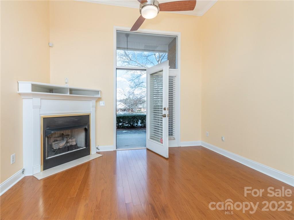 Mint Lake Village - Residential