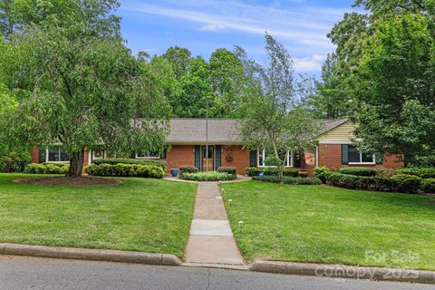 4 Dogwood Road Asheville NC 28804