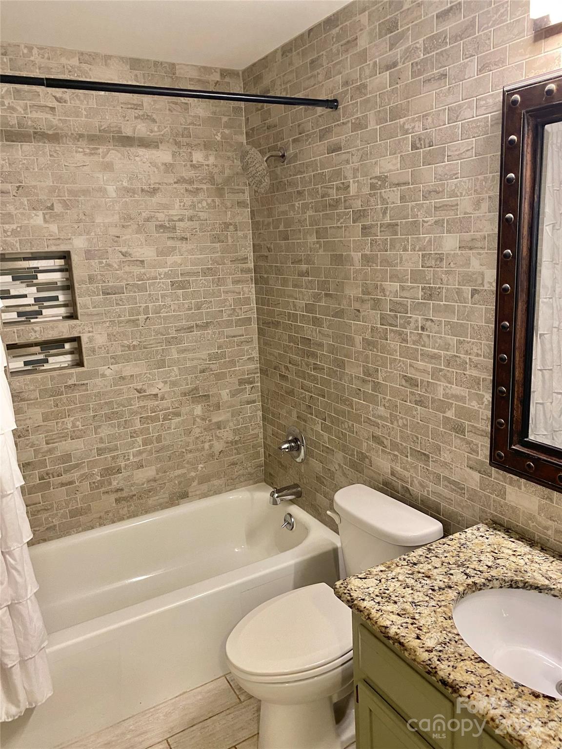 Windward - Residential Lease