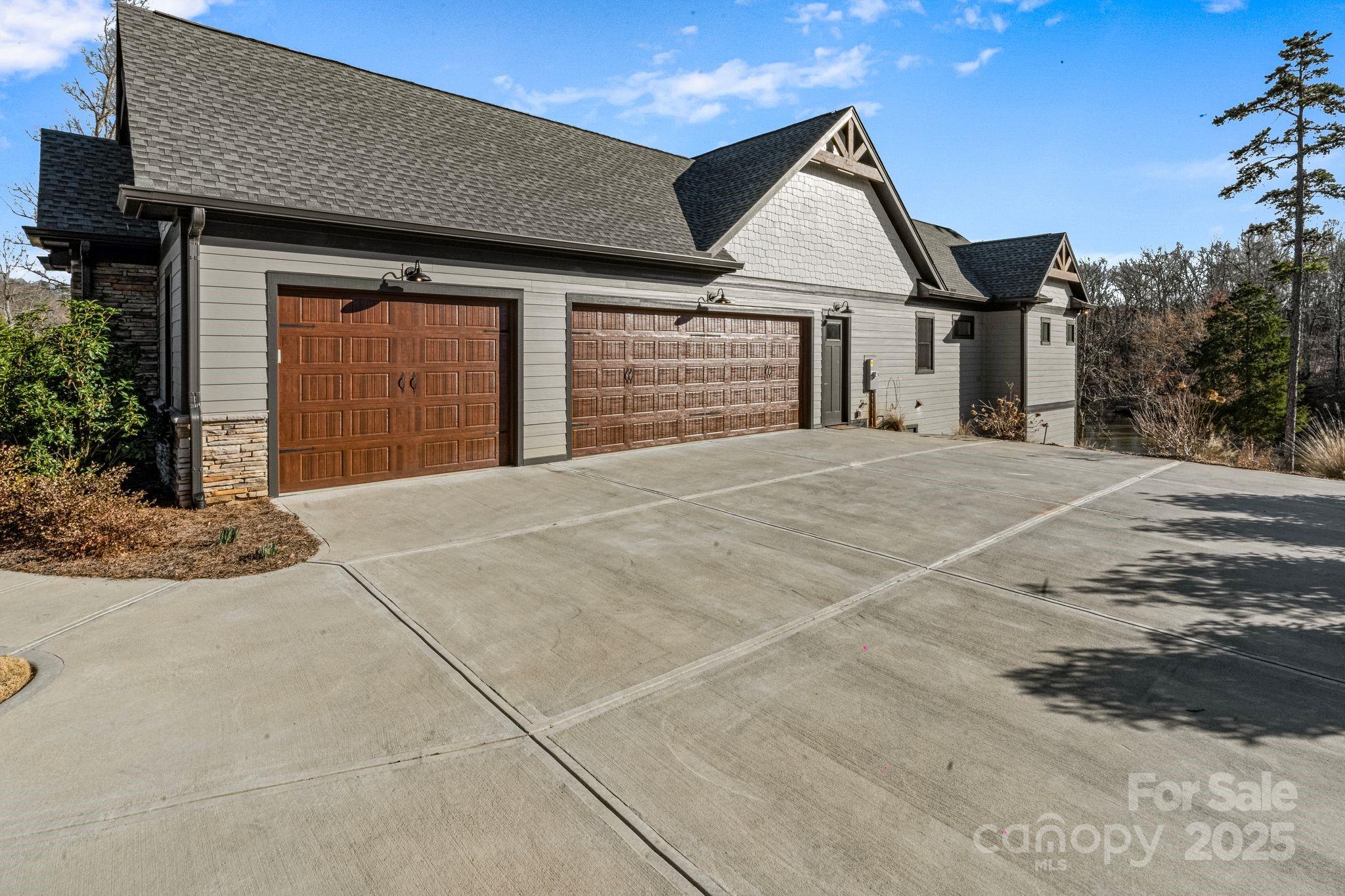 The Retreat At Sunset Ridge - Residential