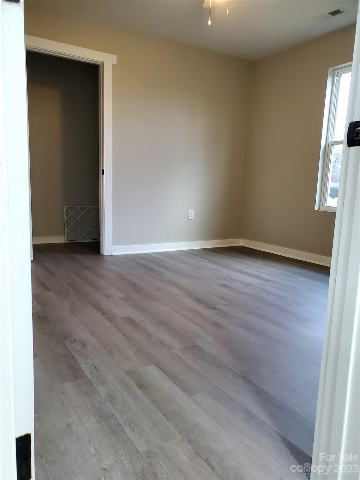 Royal Oaks - Residential