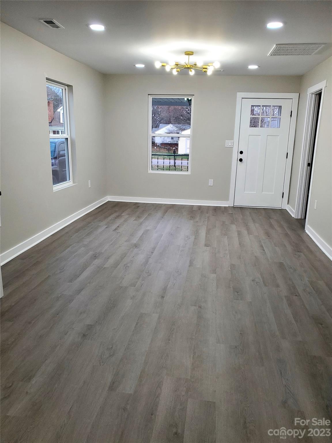 Royal Oaks - Residential