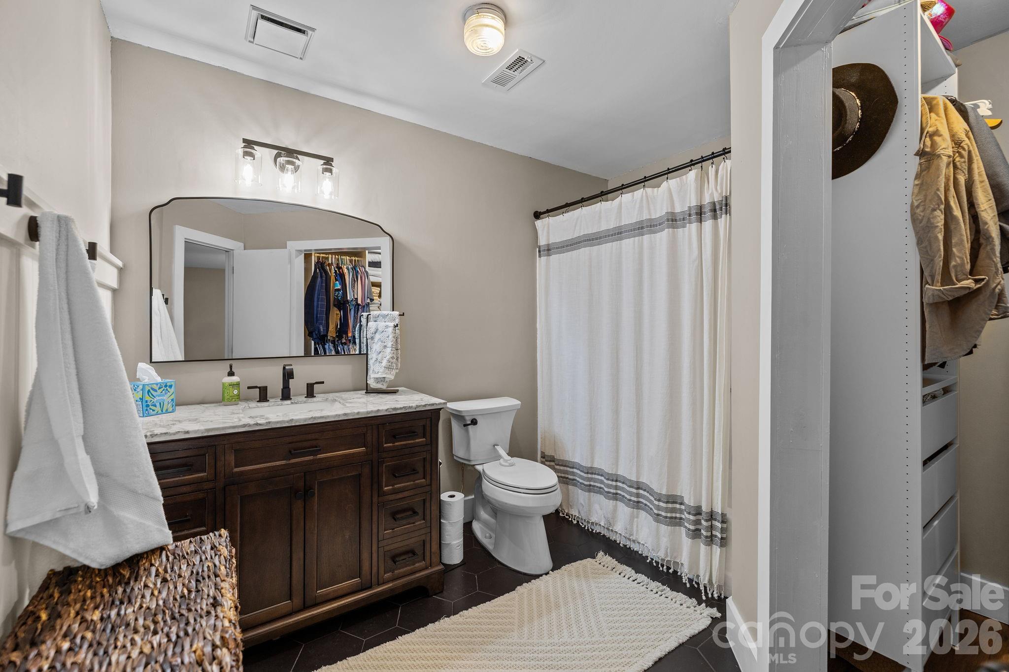 Candlewyck - Residential